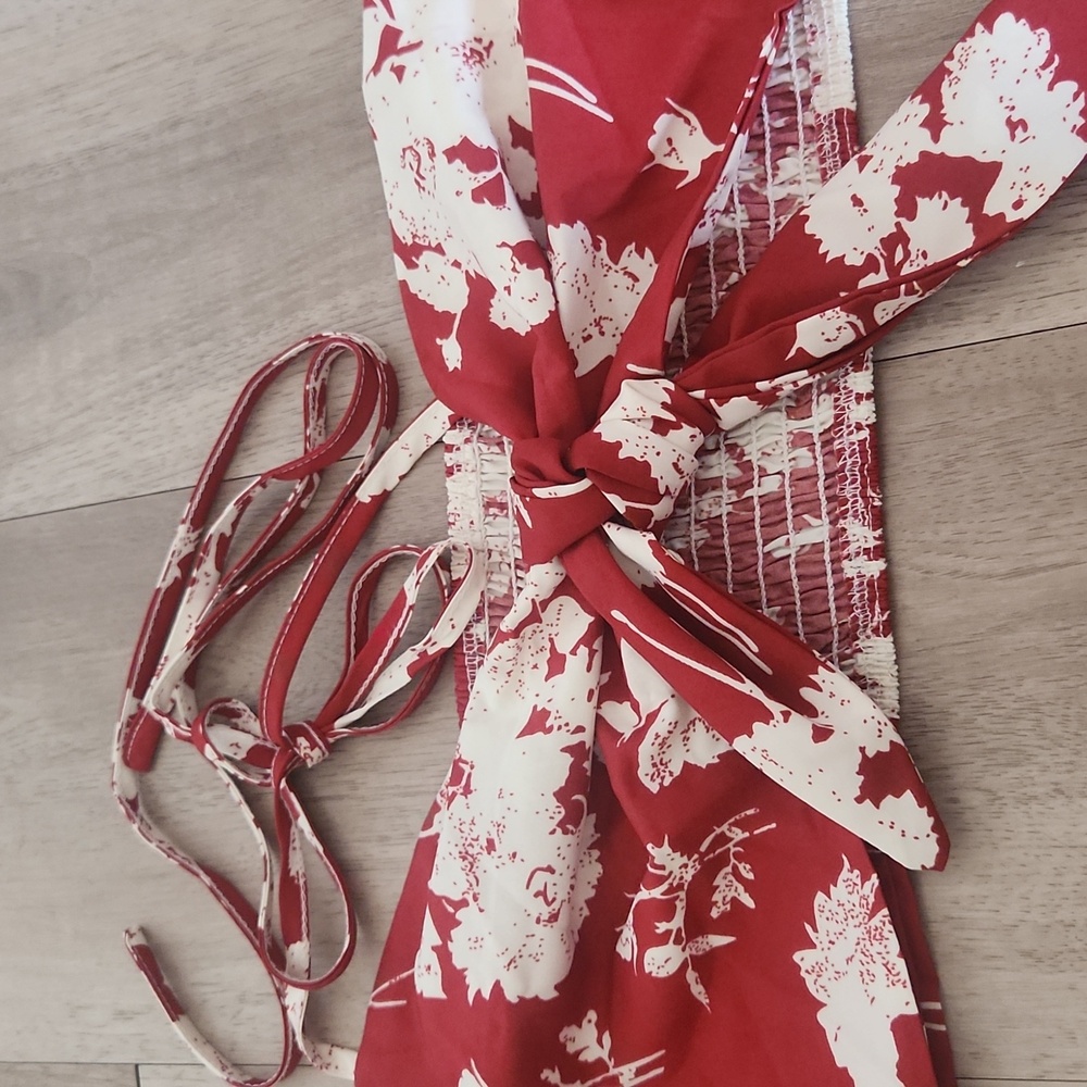 SHEIN Red Floral Two-Piece Set - Picture 2 of 5